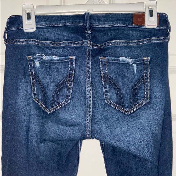 Distressed Skinny Jeans - Picture 7 of 8